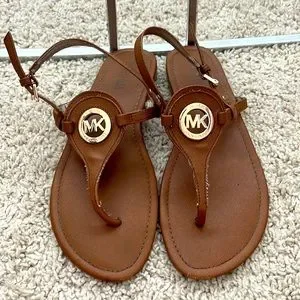 サンダル・ミュール MICHAEL KORS Women Sandals 40S5MAFS4L230 Brown Brown Sandals Mandy Michael Michael Kors - Vitkac AS